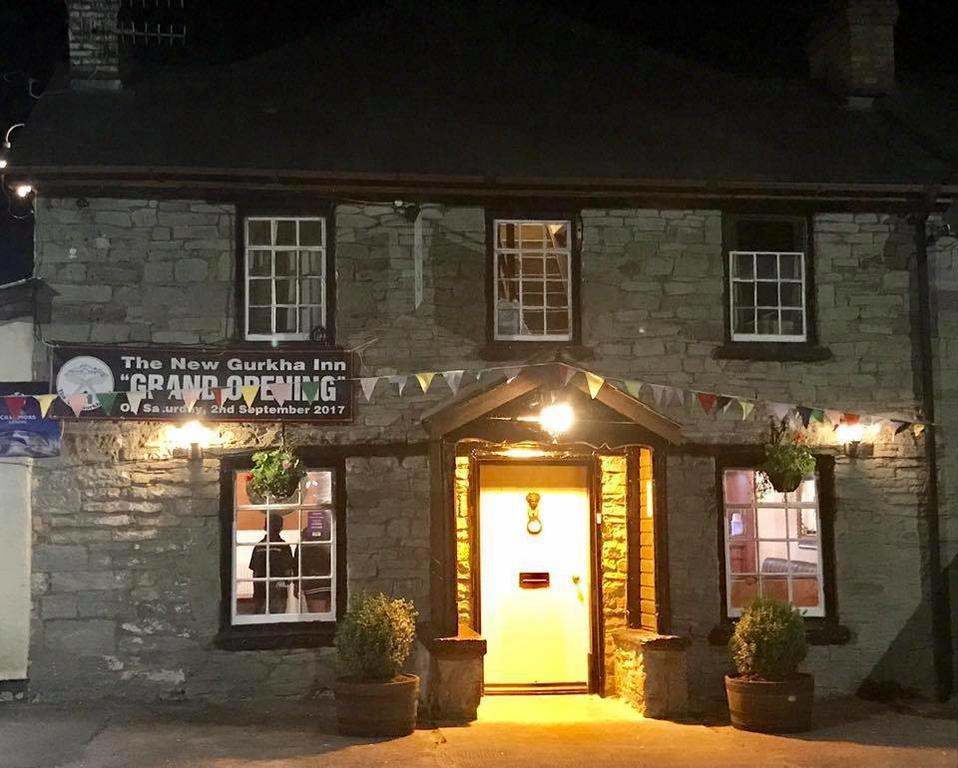 New Gurkha Inn ブレコン エクステリア 写真