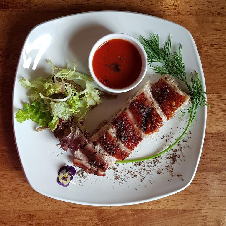 New Gurkha Inn ブレコン エクステリア 写真