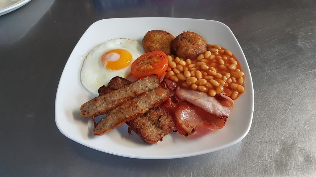 New Gurkha Inn ブレコン エクステリア 写真