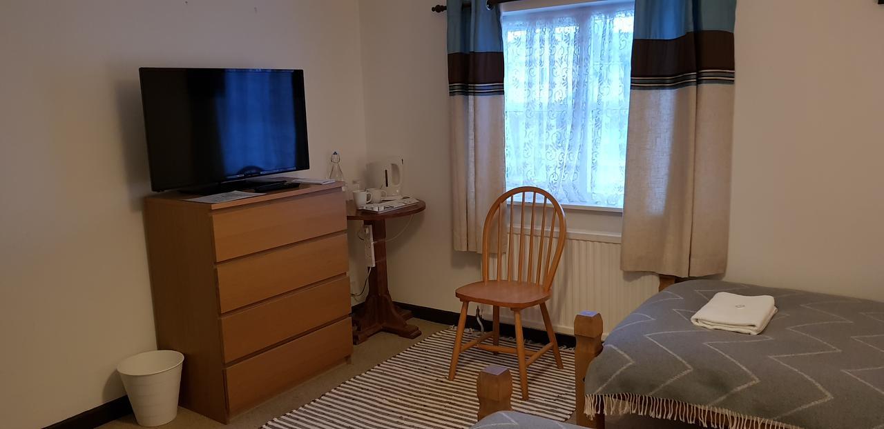 New Gurkha Inn ブレコン エクステリア 写真